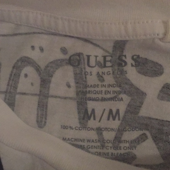 Guess All-over Graffiti Graphic Tee - Picture 3 of 3
